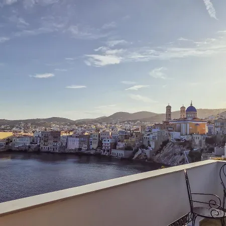 Hotel Pafsilipon 5*